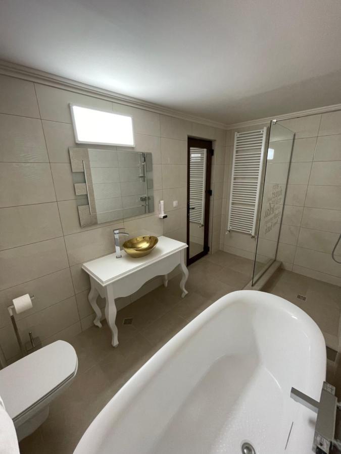 Conacul Pestera Ursilor Kiskoh Kültér fotó